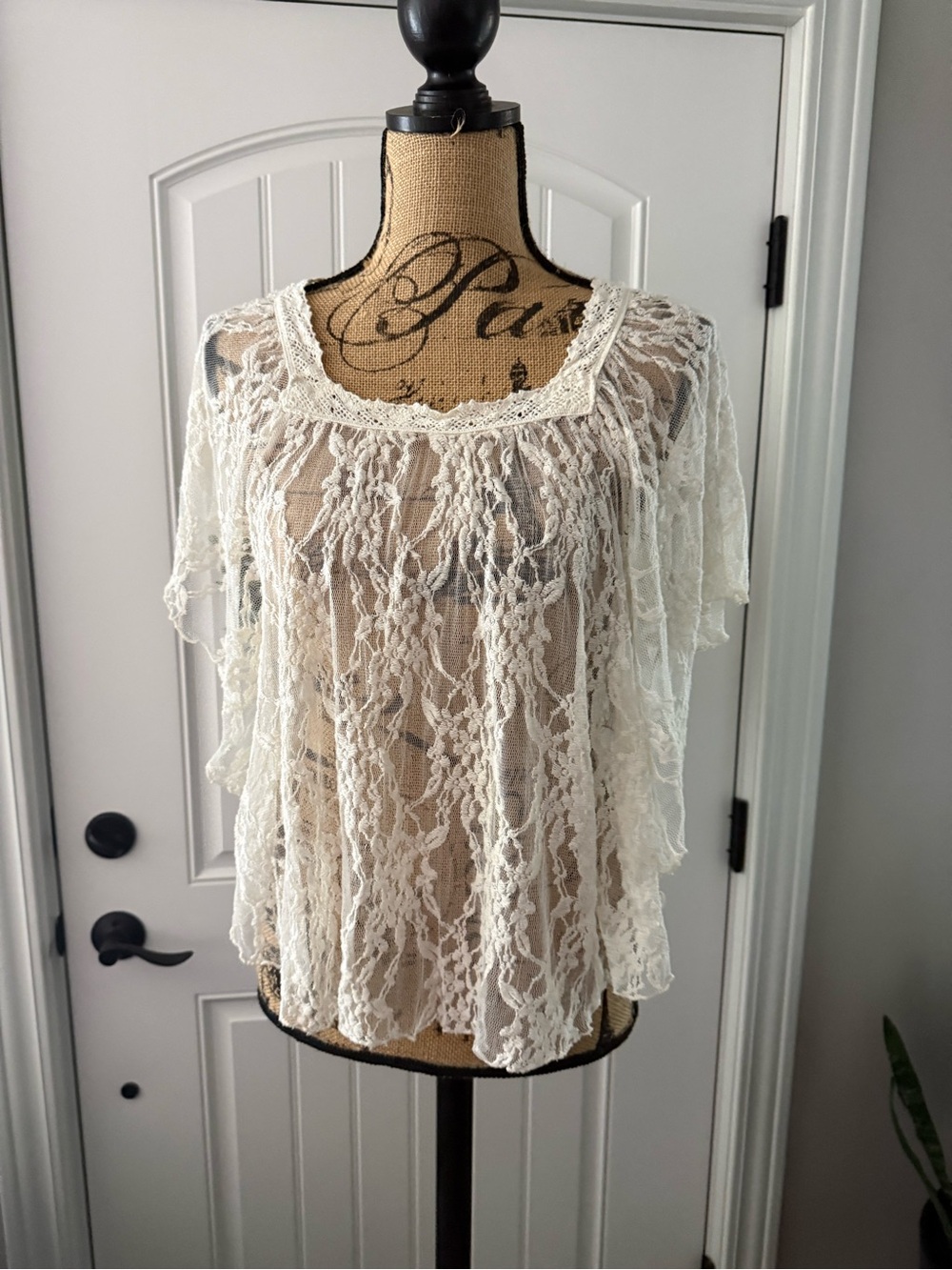 Rue21 Cream Lace Overlay Blouse